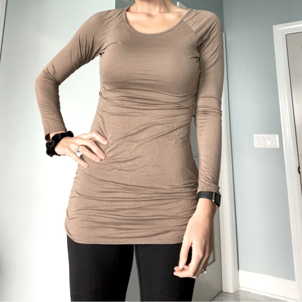 Stretchy long sleeve shirt